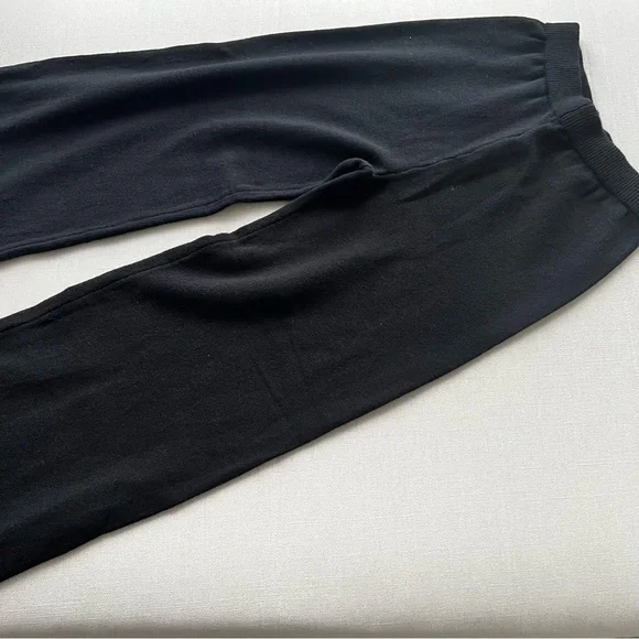 2-Piece Relaxed Fit Cozy Black Turtleneck Sweater and Wide Leg Pants Set - Picture 6 of 7